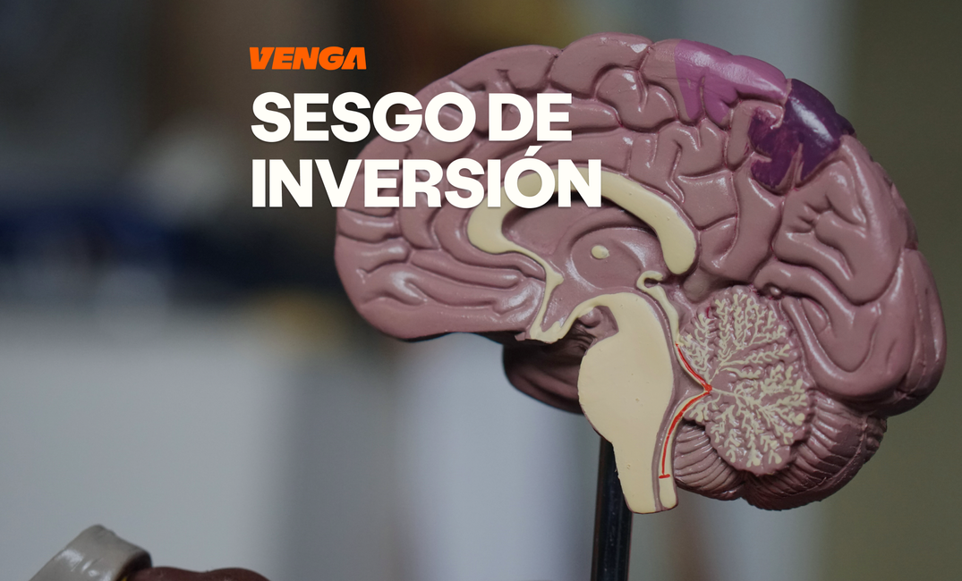 Sesgo de confirmación en inversión: cómo daña tu portfolio sin que lo notes